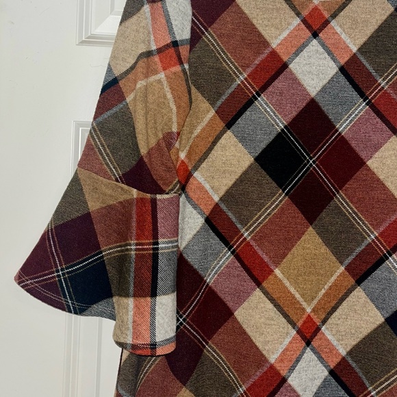 JH plaid dress with flare sleeves - Picture 2 of 5